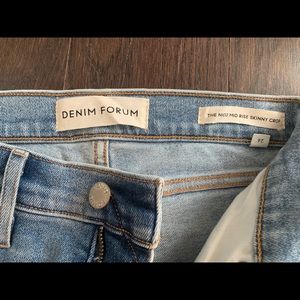 Denim Forum The Nico Mid Rise Crop
